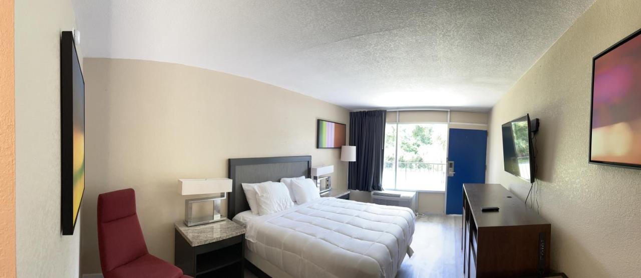 Econo Lodge Jennings Exterior photo